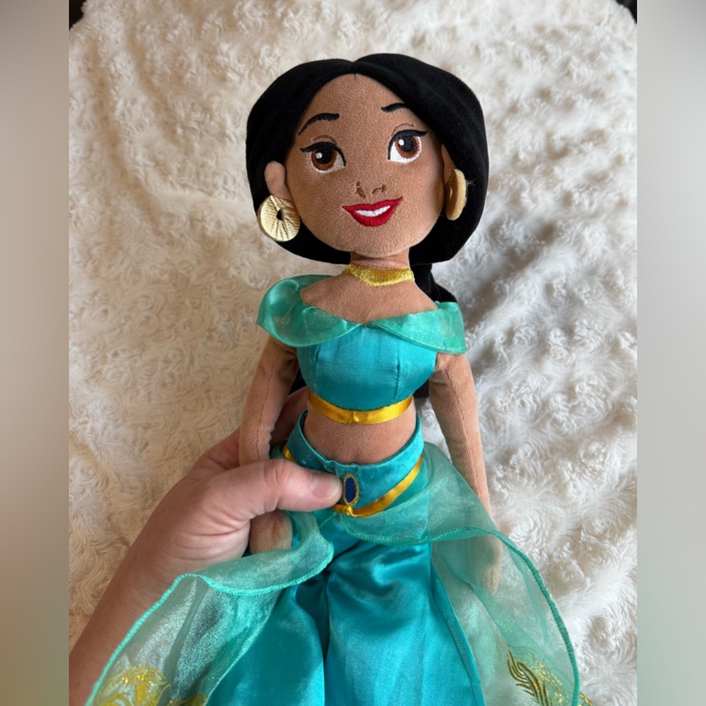 Disney Princess Jasmine Plush Doll Aladdin Turquoise Outfit Gold Earrings - Picture 4 of 4